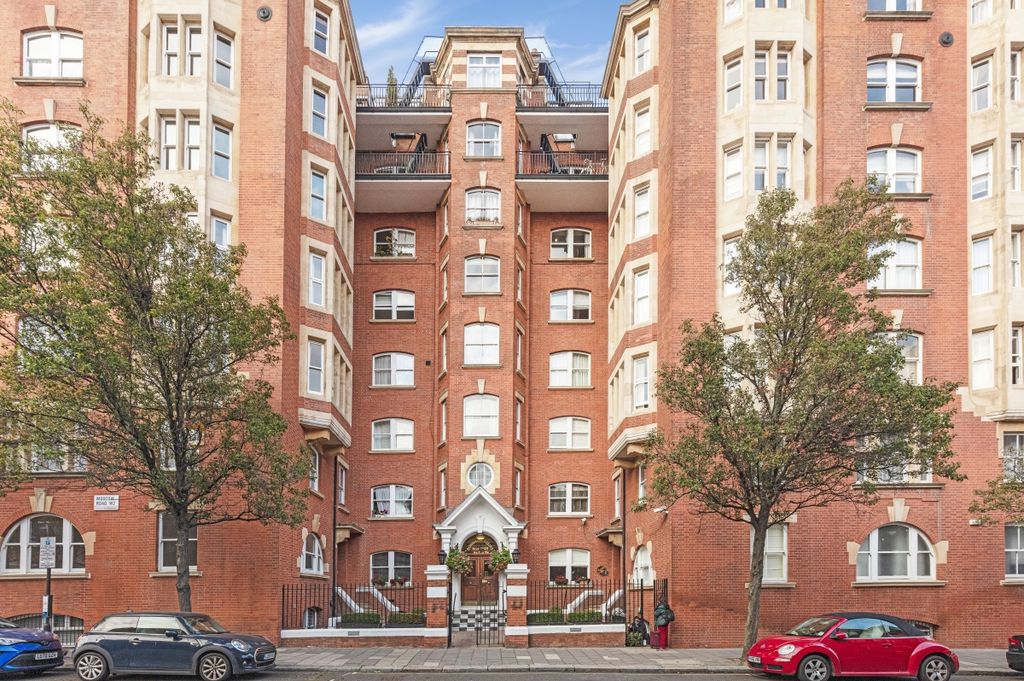 Property photo 1 of 10 External