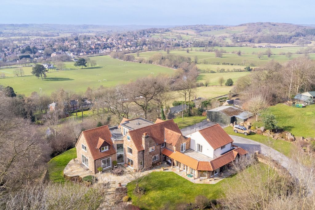 Property photo 1 of 47