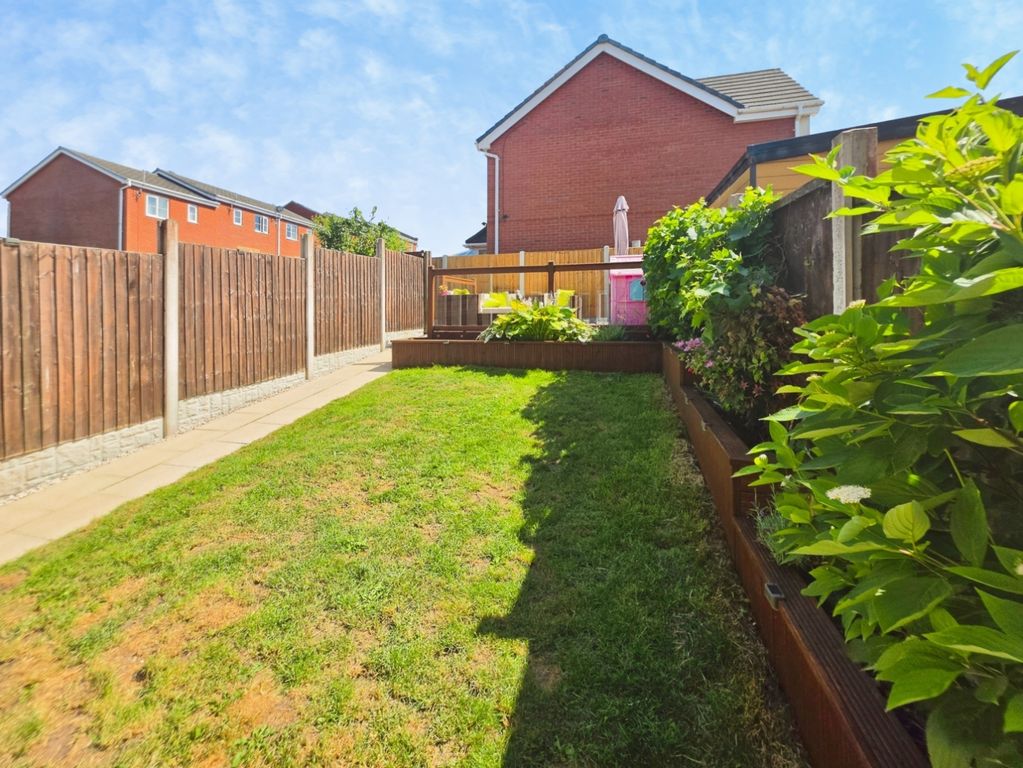 Property photo 2 of 30 Pbox-Img.Jpg