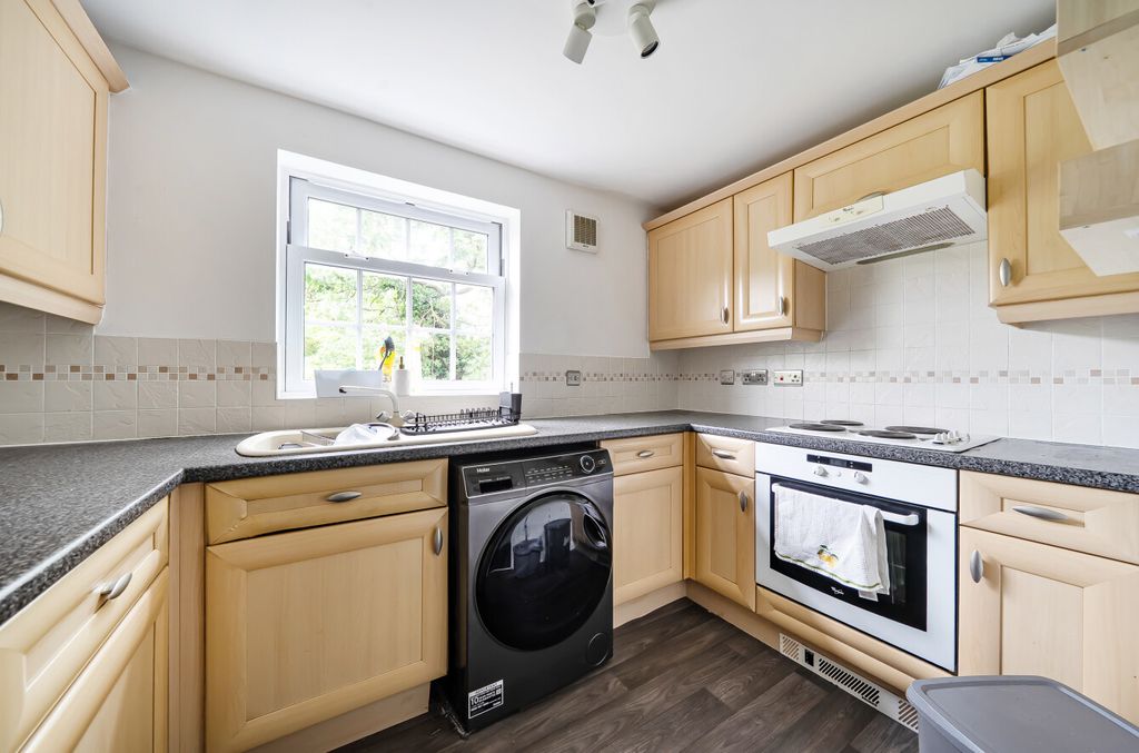 Property photo 3 of 15 1467783-12-6A4261...
