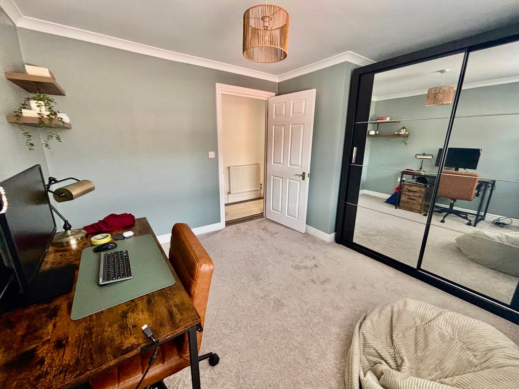 Property photo 3 of 4