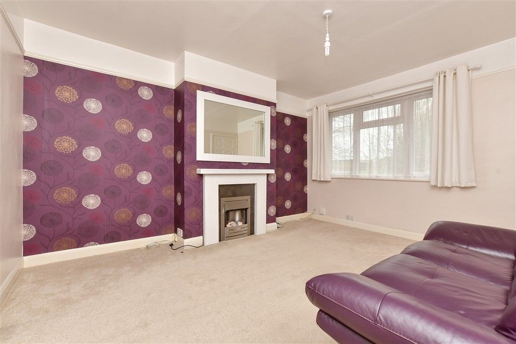 Property photo 2 of 8 Living Room