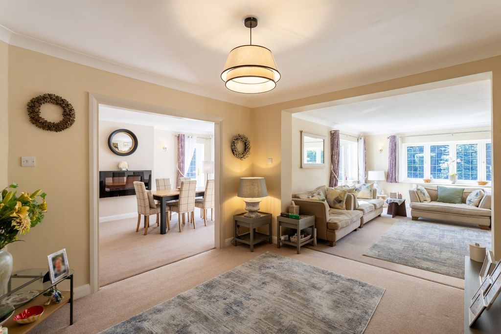 Property photo 2 of 12 Drawing Room