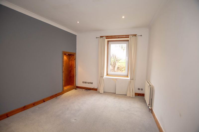 Property photo 2 of 8 Photo 1