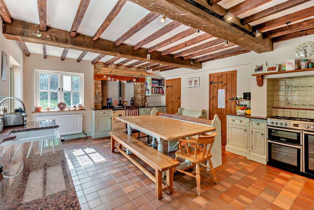 Property photo 3 of 21 Picture No. 14