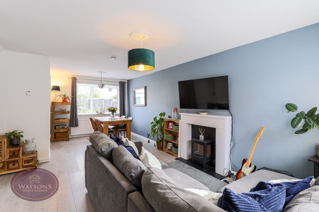 Property photo 2 of 21