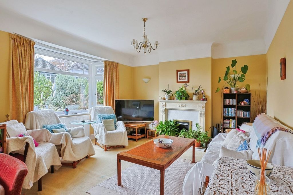 Property photo 3 of 18