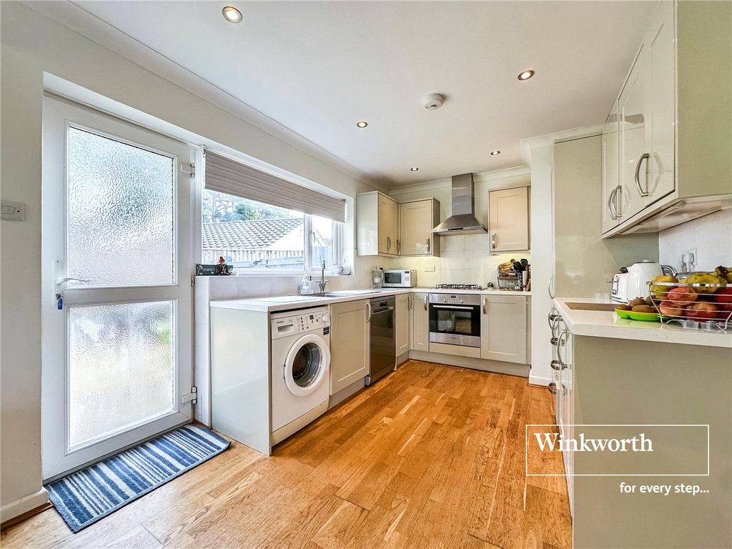 Property photo 3 of 21 Picture No. 10
