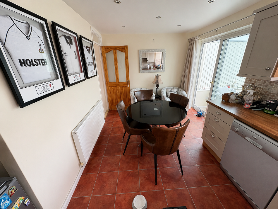 Property photo 2 of 14 Dining Room
