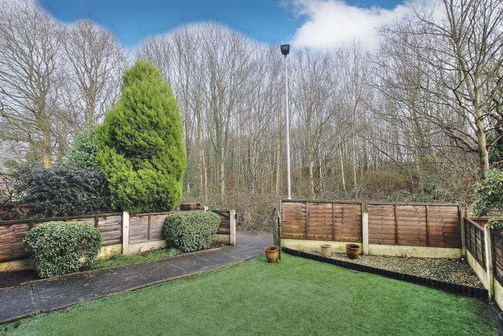 Property photo 3 of 20 3. Front View.Jpg