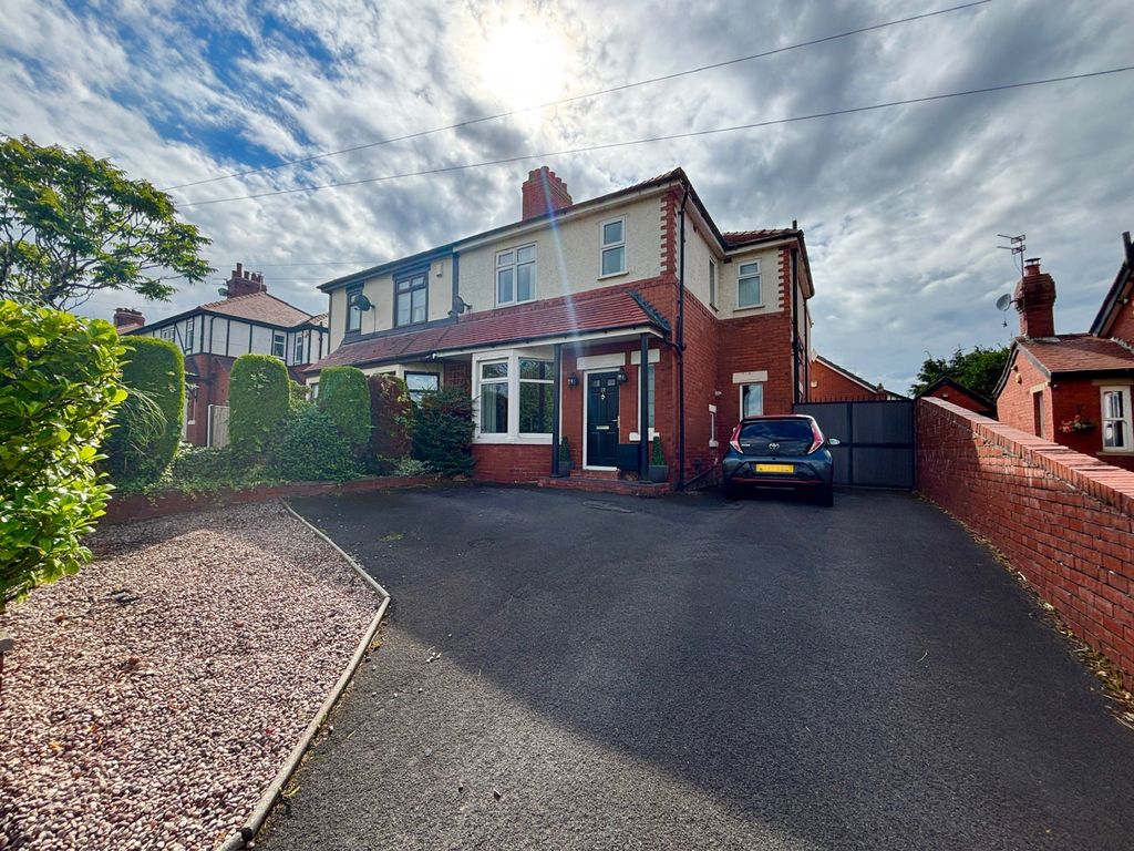 Property photo 1 of 35