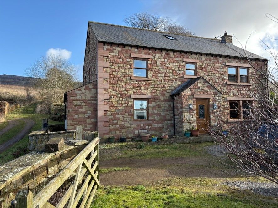 Property photo 2 of 26