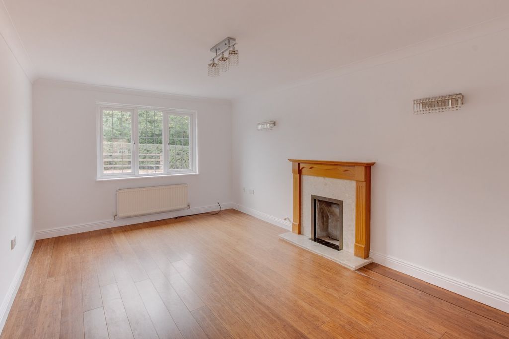 Property photo 3 of 19 Picture No. 08