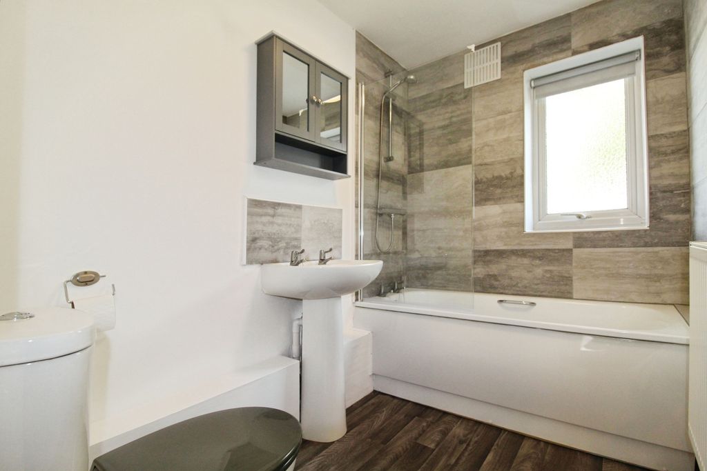 Property photo 3 of 17 Pbox-Img.Jpg
