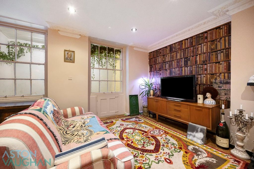 Property photo 3 of 21