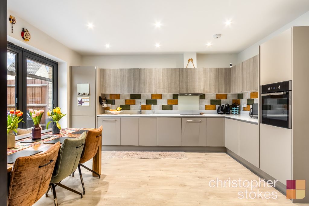 Property photo 3 of 25 4747236