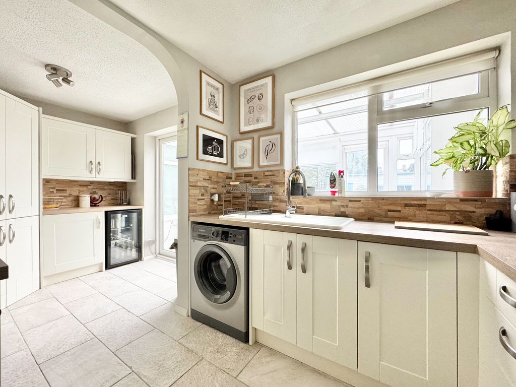 Property photo 2 of 21 Akeman Residential