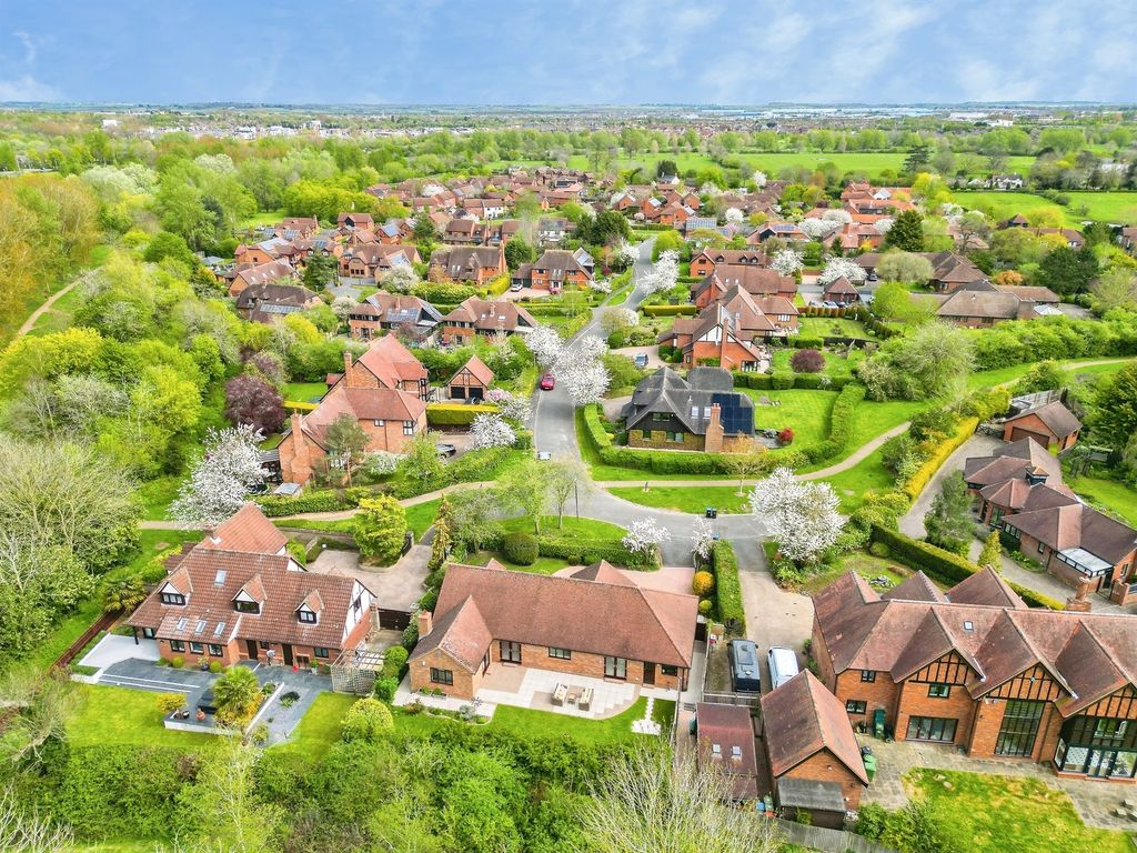 Property photo 3 of 33