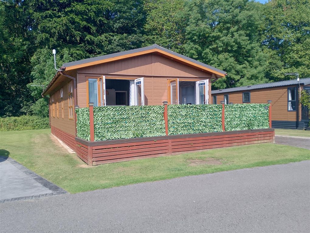 Property photo 1 of 10 1000005853.Jpg