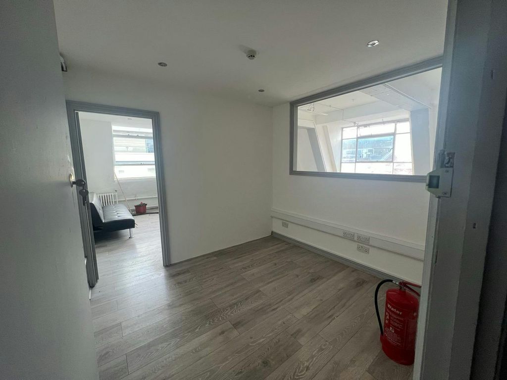 Property photo 3 of 5 715E0Ef64c724A84B9Fedbff9F63E620.Jpeg