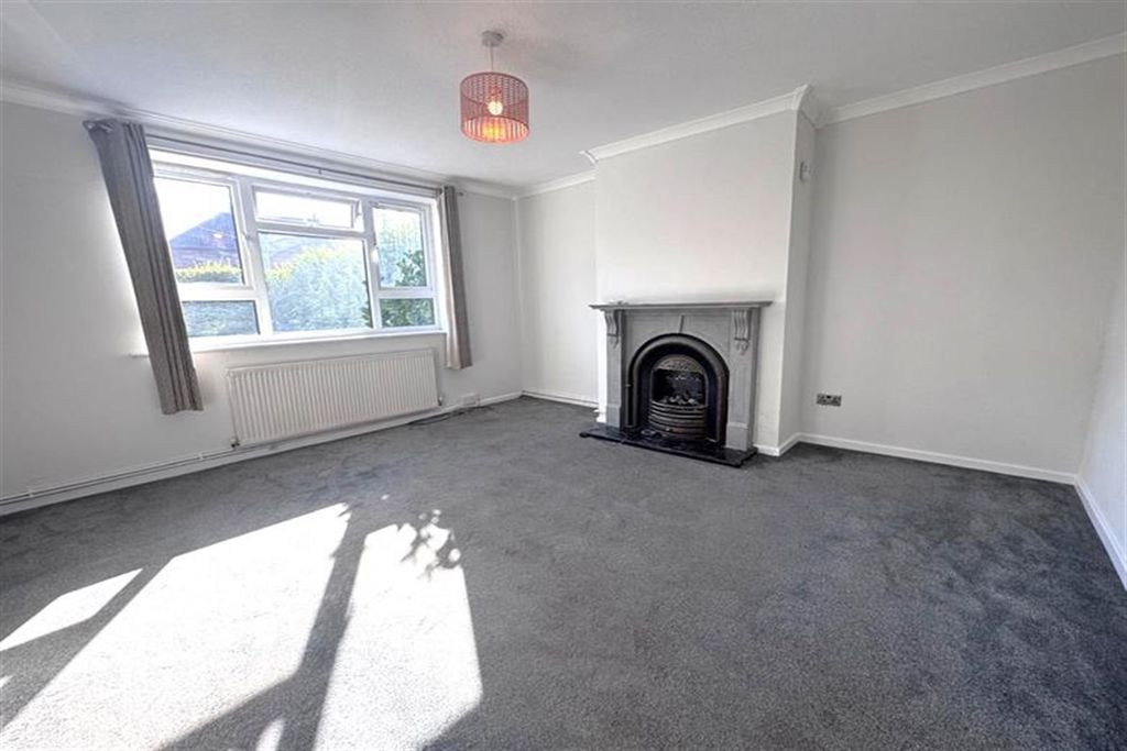 Property photo 2 of 10 (Main)