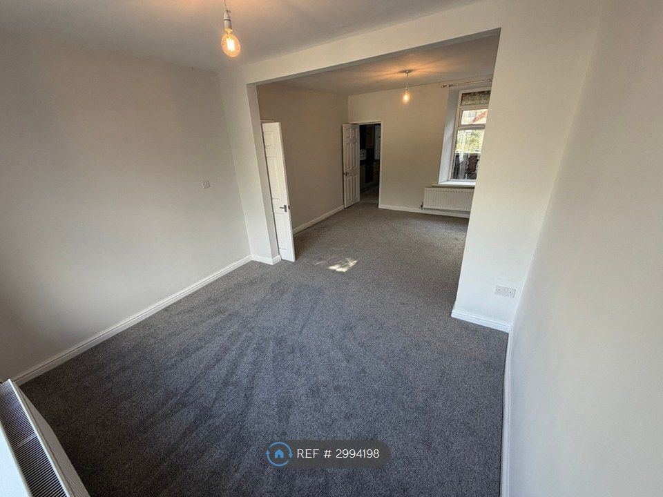 Property photo 3 of 26