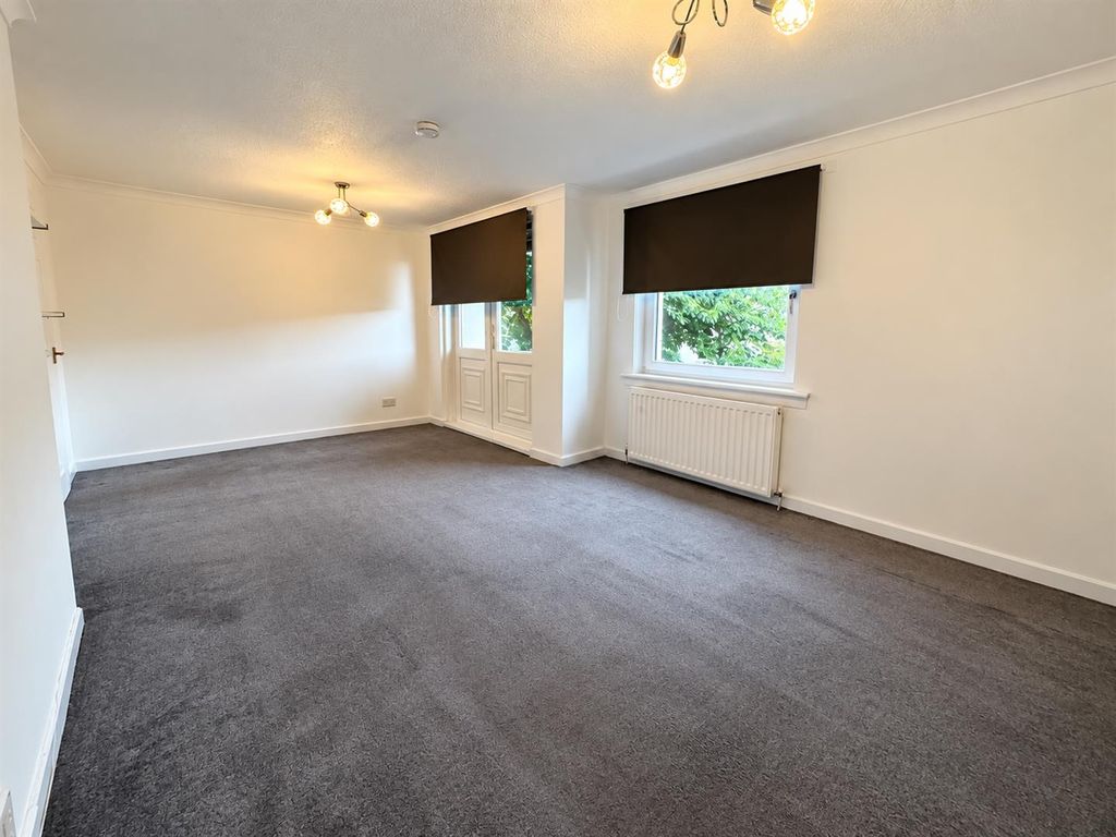 Property photo 3 of 9 F9C6Cb67-6A08-41E3-Baa9-8Ef5F194CD62.Png