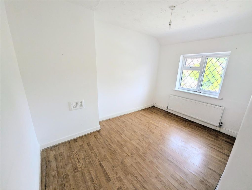 Property photo 1 of 7 1000510910.Jpg
