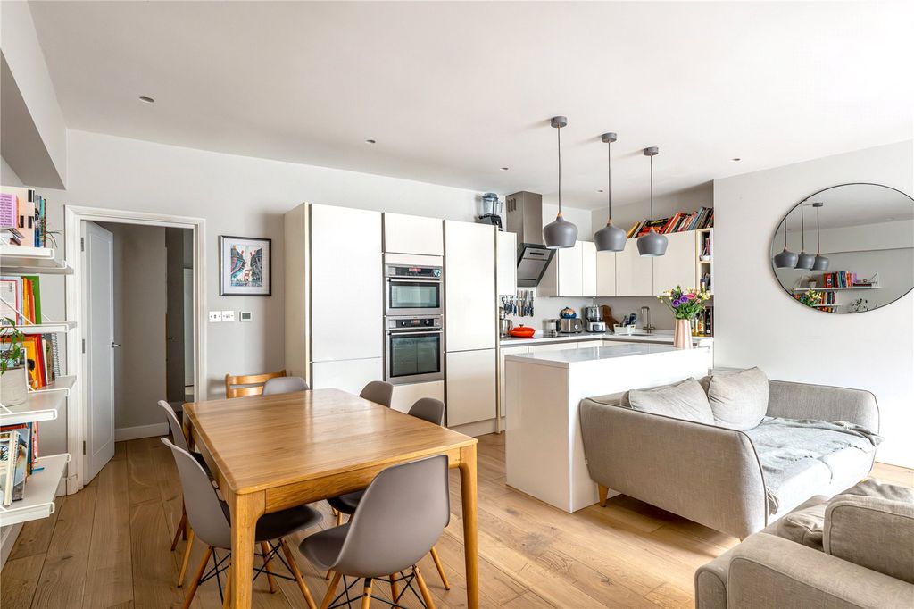 Property photo 2 of 14 Reception Room