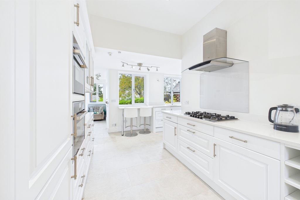 Property photo 3 of 24 Kitchen