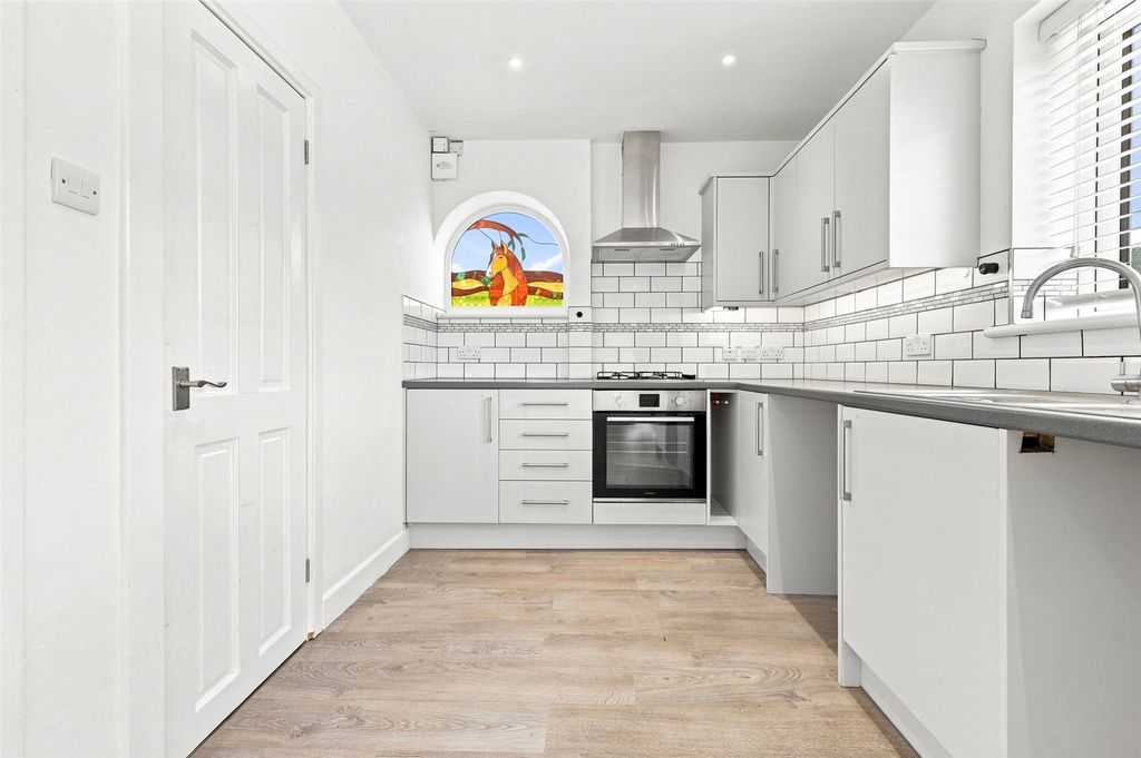 Property photo 3 of 15 Kitchen