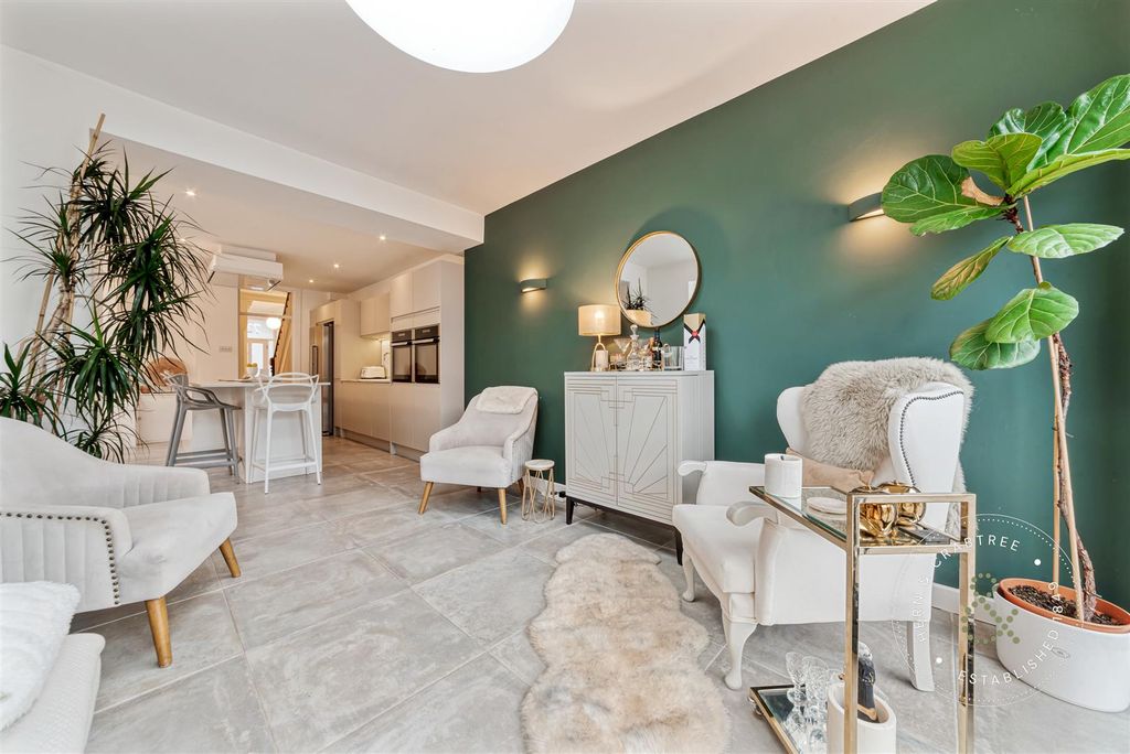 Property photo 3 of 33 Llanfair-Road-11.Jpg