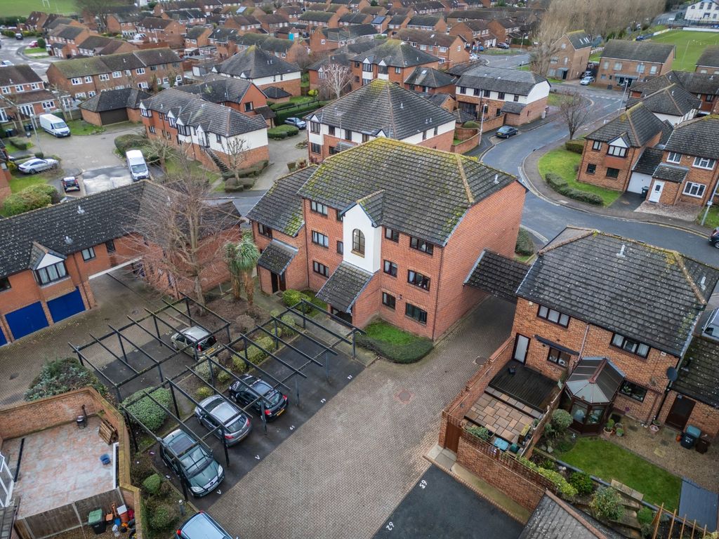 Property photo 2 of 10 4812833