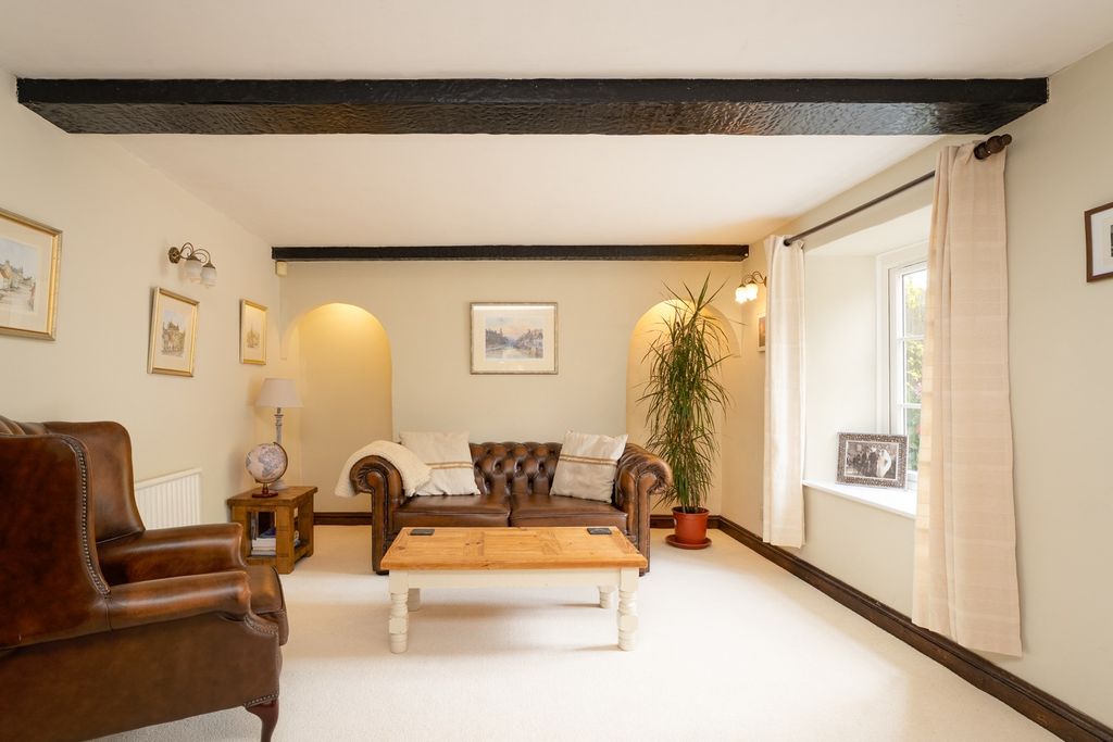 Property photo 2 of 24 5227475