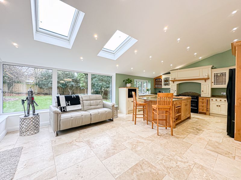 Property photo 2 of 57 Photo 45