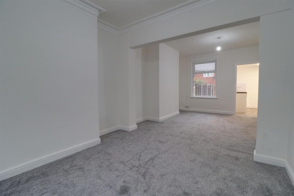 Property photo 2 of 17 Img_5218-Img_5220.Jpg