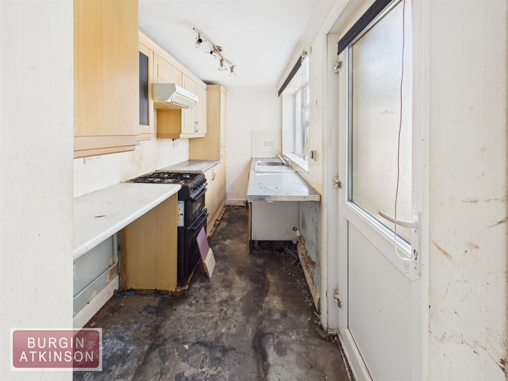 Property photo 3 of 21 Cam01619G0-Pr0217-Still003.Jpg