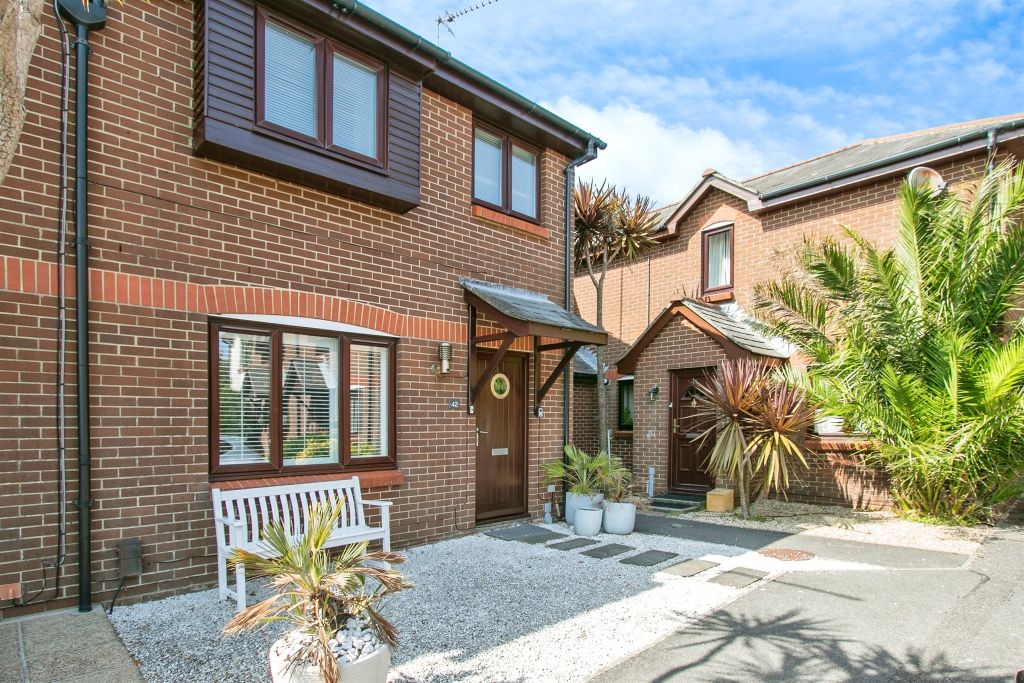Property photo 1 of 15