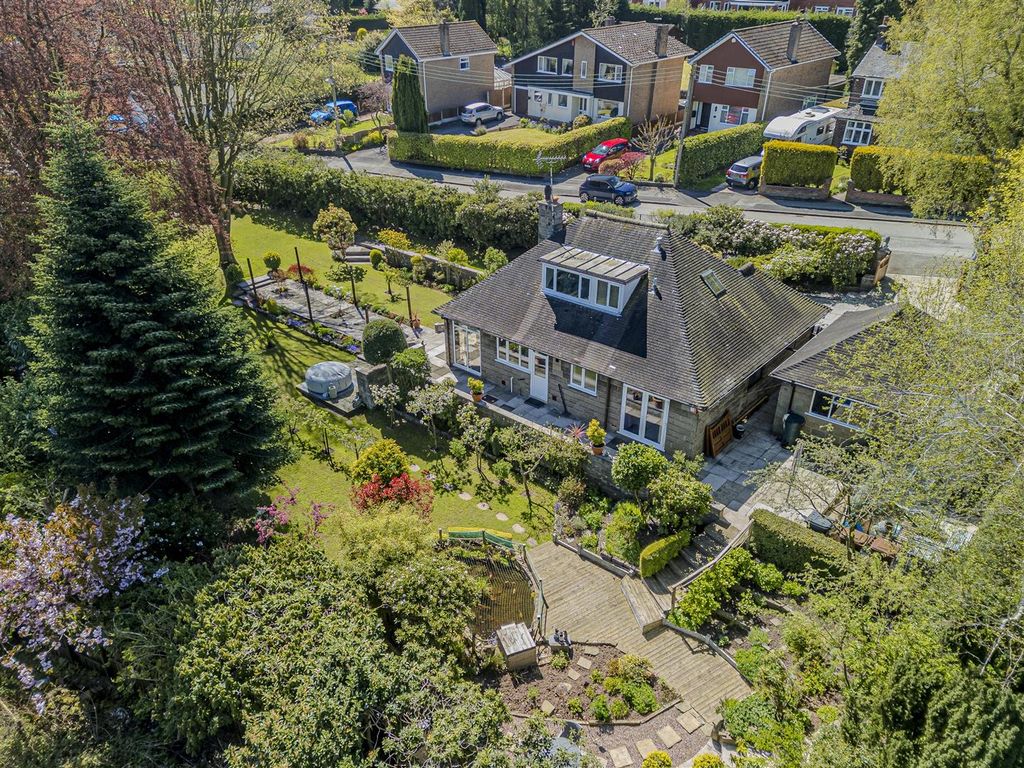 Property photo 1 of 40 Greystones