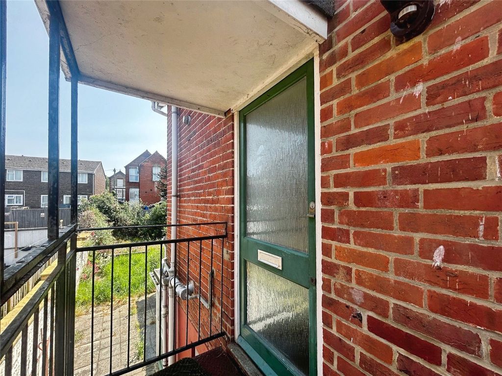Property photo 2 of 17 Upstairs Access