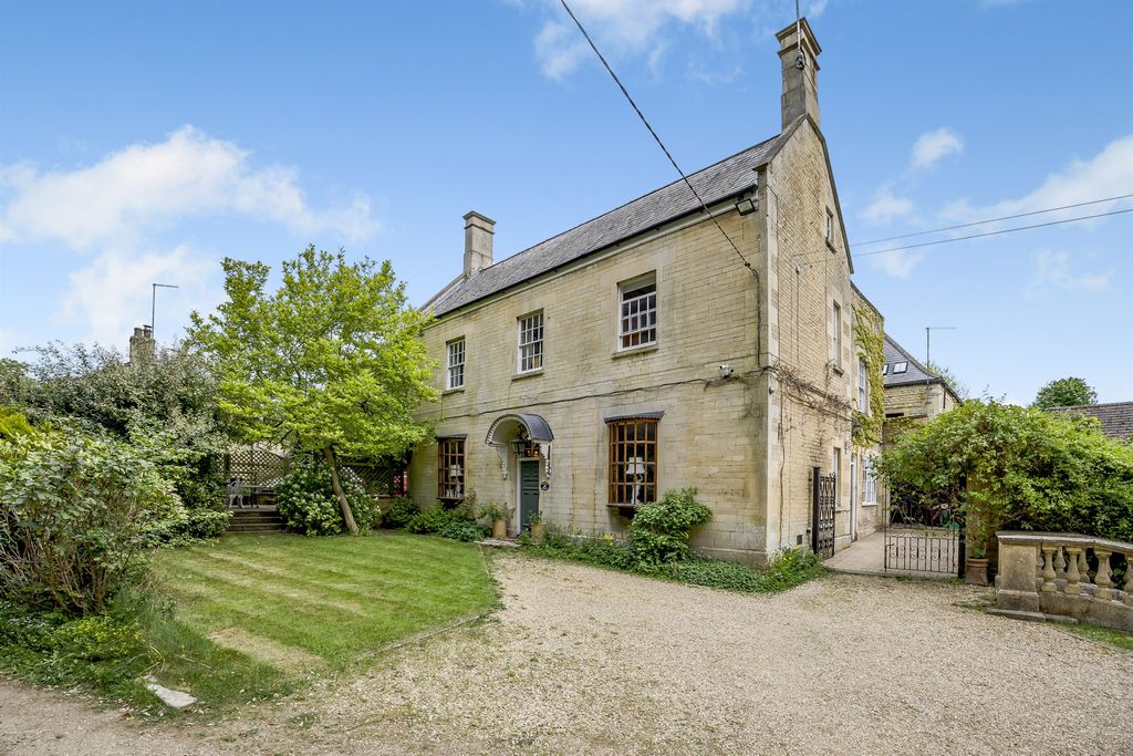 Property photo 1 of 16