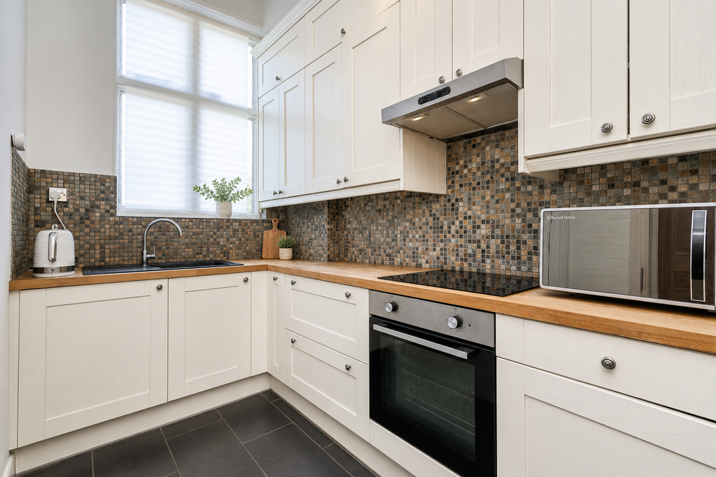 Additional image 9 of 3 bed flat for saleLucknow Road, Nottingham NG3