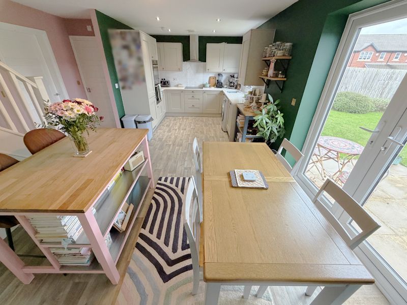 Property photo 2 of 28 Family Dining Kitchen