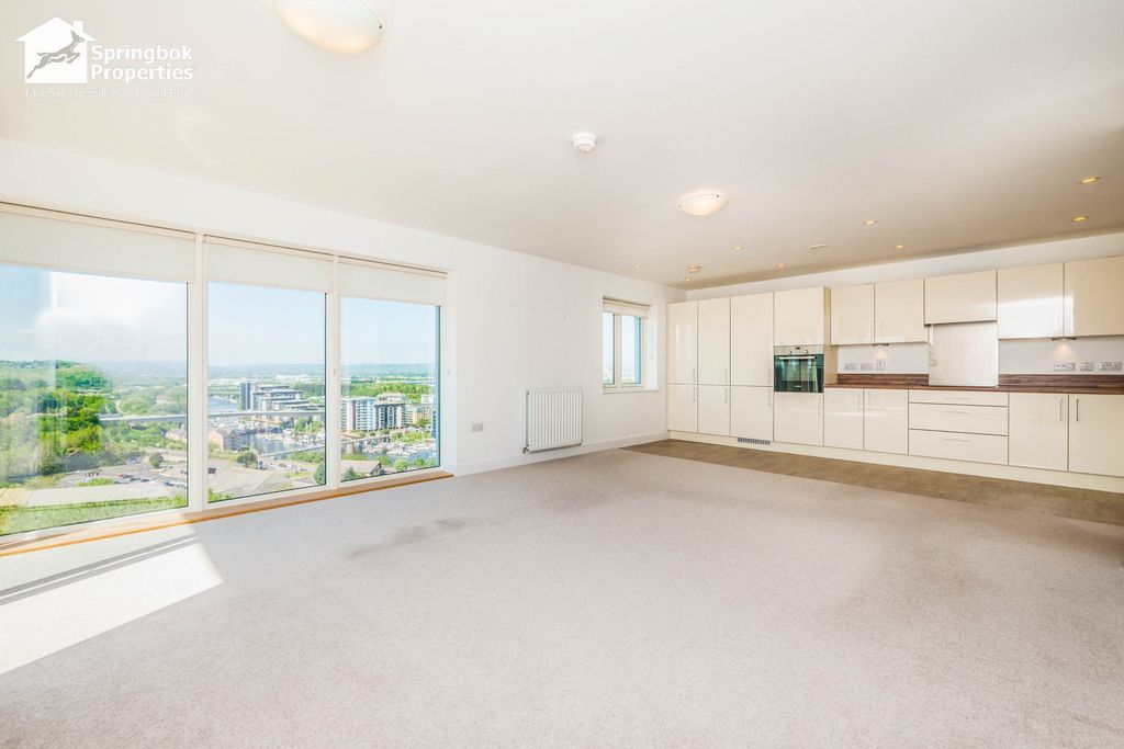 Property photo 3 of 16 Image 2