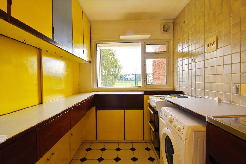 Property photo 3 of 8 Picture No. 05
