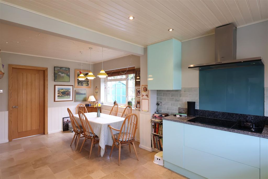 Property photo 2 of 13 Img_1905.Jpg