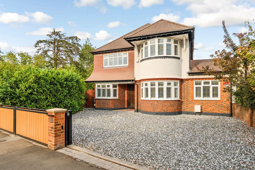 Property photo 1 of 13 1-6A91607941328-1...