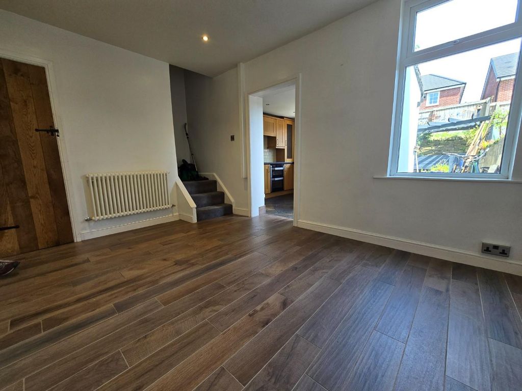 Property photo 3 of 8 Dining Room
