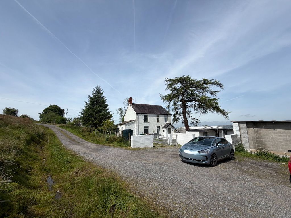Property photo 1 of 25
