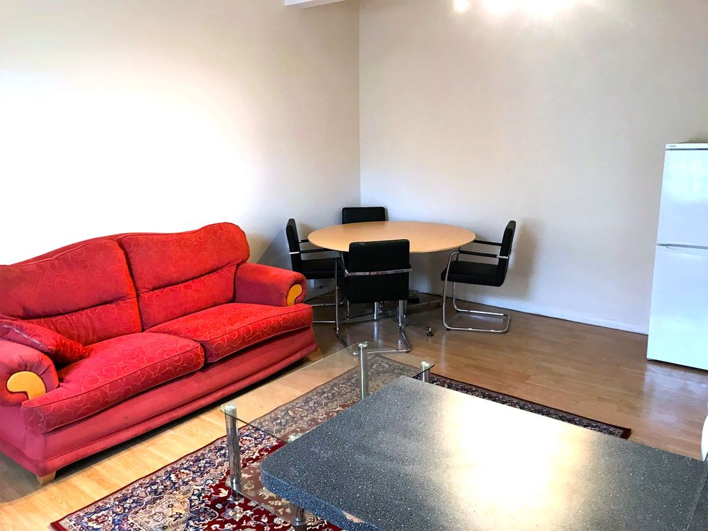 Property photo 2 of 11